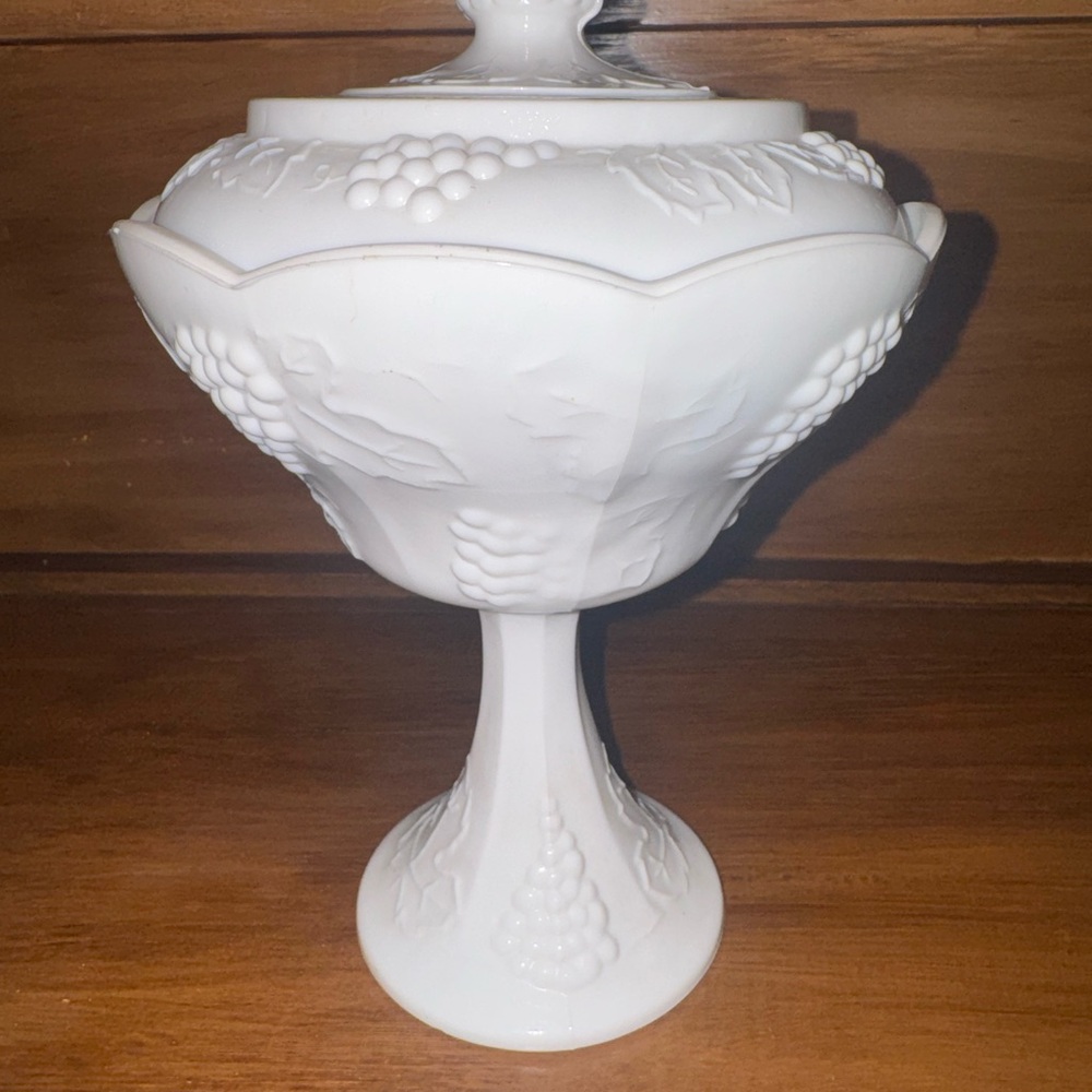 Vintage milk glass Indiana  colony harvest Pedestal candy dish with lid
